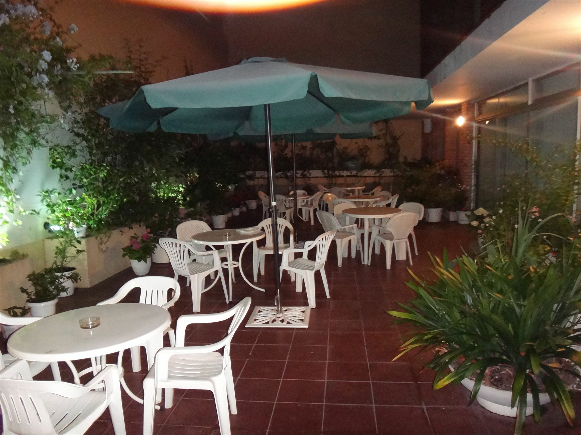 Hotel Alhambra Punta del Este Exterior photo